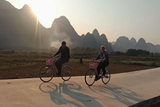 Yangshuo Classic Private Day Tour - Yulong River: two hours among fields and peaks