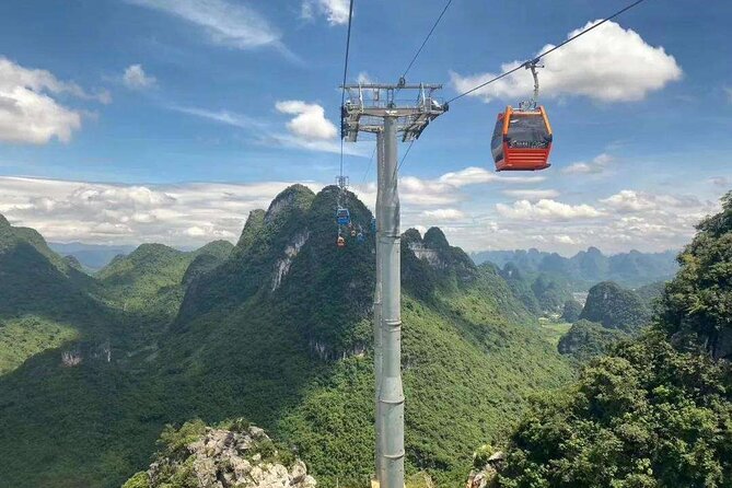 Yangshuo Ruyi peak & round way cable car ticket - The ride from the lower station to the mountain