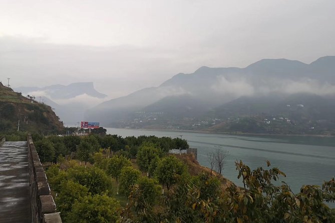 Yangtze River Cruise from Chongqing to Yichang Downstream in 4 Days 3 Nights - Why this Yangtze route works so well