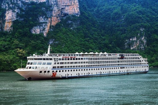 Yangtze River Cruise from Chongqing to Yichang Downstream in 4 Days 3 Nights - Boarding at Chaotianmen Wharf on the first evening