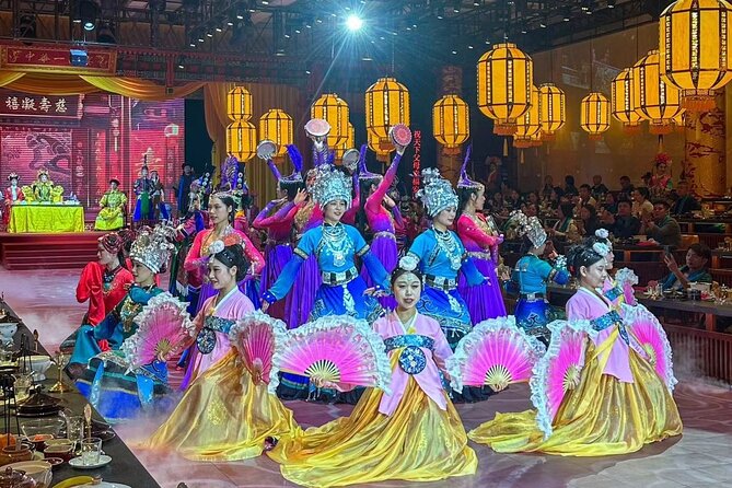 Yuxiandu Chinese Royal Cuisine Museum with Show and Royal Banquet - Getting there and managing the timing
