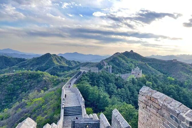 ZANBUS: Trip to the Jinshanling Great Wall Departing at 7:30 AM - Why Jinshanling is worth the longer drive