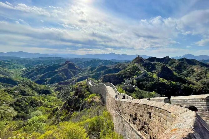 ZANBUS: Trip to the Jinshanling Great Wall Departing at 7:30 AM - The 7:30 a.m. departure from central Beijing