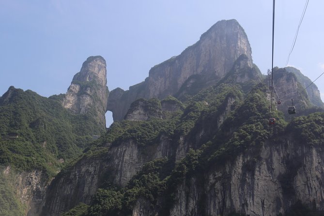 Zhangjiajie 2 days highlight tour - Guide quality and the private-car advantage