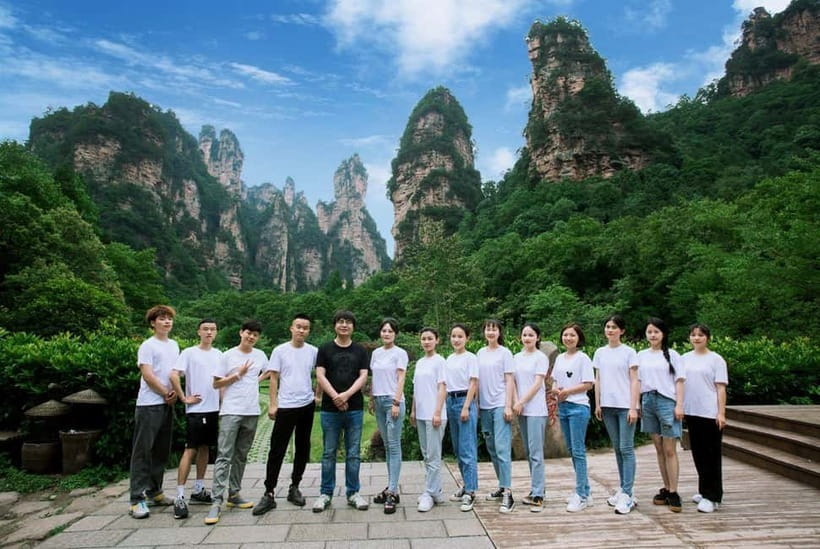 Zhangjiajie: National Forest Park 1-Day VIP Private Tour - The $129 price and the extra costs