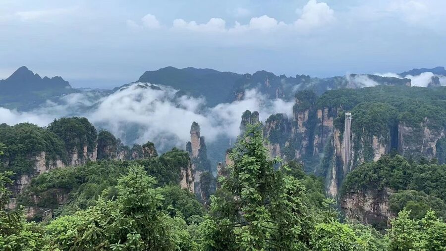 Zhangjiajie National Park: 2-Day Guided Tour w/ Glass Bridge - Tianzi Mountain and the cable car down