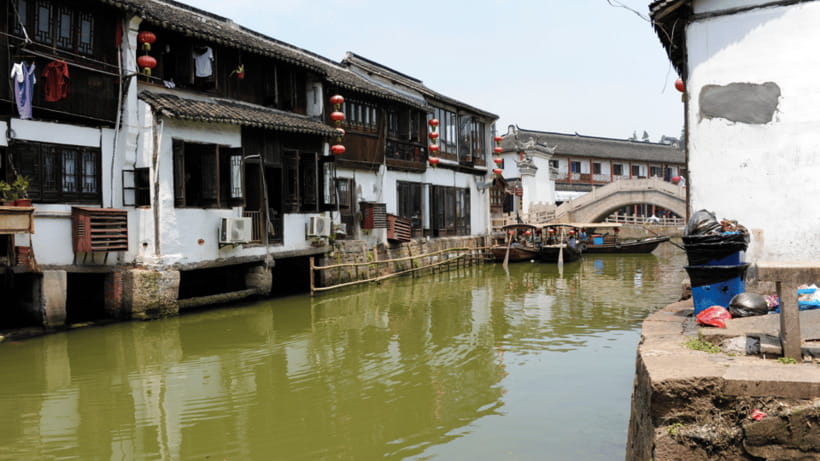 Zhujiajiao & Shanghai:Small Group Tour Water Town to Skyline - Is $129 good value?