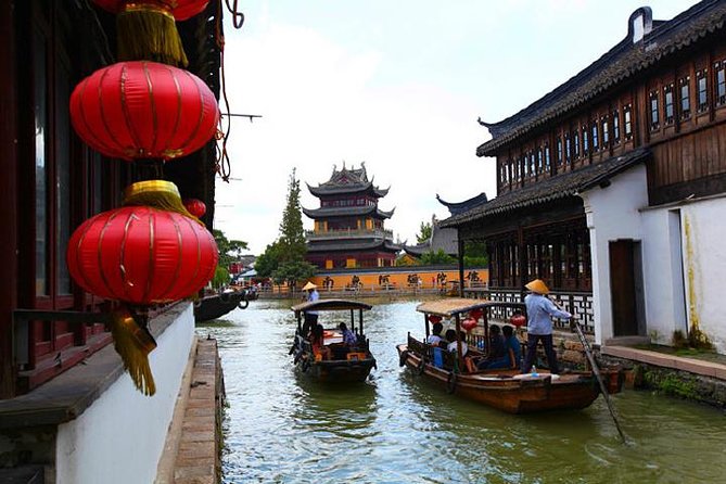 Zhujiajiao Water Town and Shanghai City Flexible Private Tour - The Bund in a compact 30 minutes
